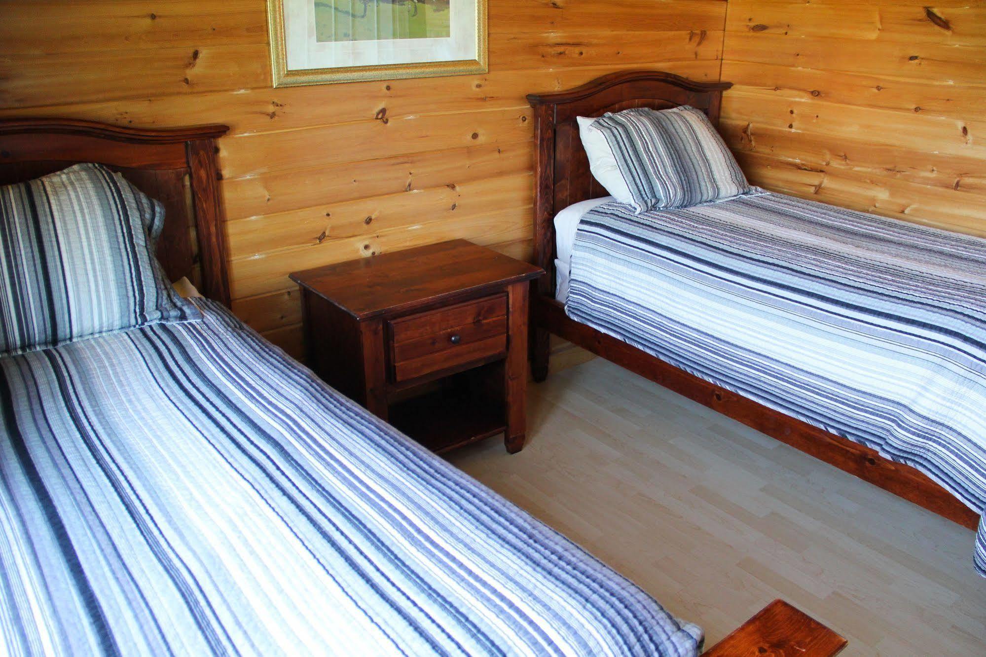 Swept Away Cottages Cavendish Extérieur photo